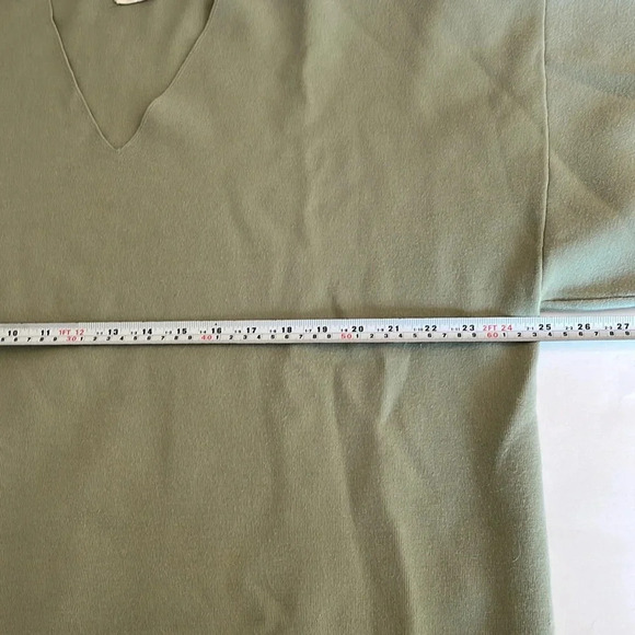 Wilfred Free
Souvenir Sweater Green size 3/L. Loungewear casual effortless wear. - Picture 8 of 11